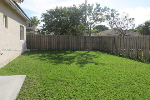 Villa ou maison à louer à Homestead, Floride: 3 chambres, 132.39 m2 № 1931139 - photo 16