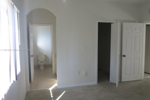 Villa ou maison à louer à Homestead, Floride: 3 chambres, 132.39 m2 № 1931139 - photo 30