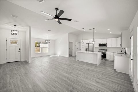 House in Ocala, Florida 4 bedrooms, 162.86 sq.m. № 2096308 - photo 15