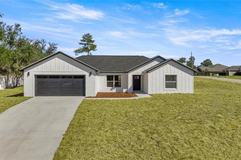 House in Ocala, Florida 4 bedrooms, 162.86 sq.m. № 2096308