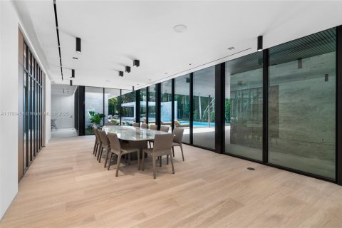 Снять в аренду виллу или дом в Майами, Флорида 6 спален, 820.61м2, № 1959029 - фото 8