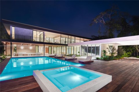 Снять в аренду виллу или дом в Майами, Флорида 6 спален, 820.61м2, № 1959029 - фото 25