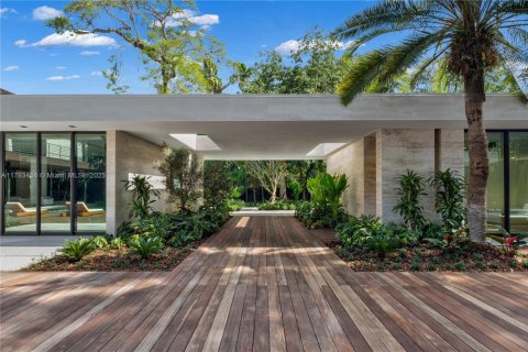 Снять в аренду виллу или дом в Майами, Флорида 6 спален, 820.61м2, № 1959029 - фото 16
