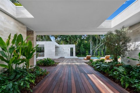 Снять в аренду виллу или дом в Майами, Флорида 6 спален, 820.61м2, № 1959029 - фото 15