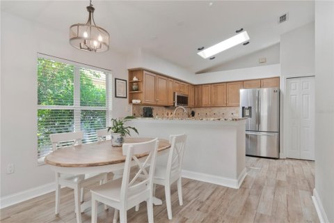 Villa ou maison à vendre à Valrico, Floride: 4 chambres, 190.26 m2 № 2391244 - photo 17