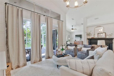 Villa ou maison à vendre à Valrico, Floride: 4 chambres, 190.26 m2 № 2391244 - photo 9