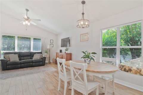 Villa ou maison à vendre à Valrico, Floride: 4 chambres, 190.26 m2 № 2391244 - photo 19