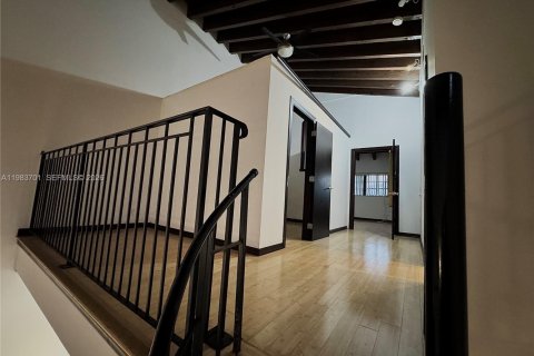 Touwnhouse à vendre à Hollywood, Floride: 3 chambres, 182.46 m2 № 2051862 - photo 14