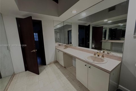 Touwnhouse à vendre à Hollywood, Floride: 3 chambres, 182.46 m2 № 2051862 - photo 17