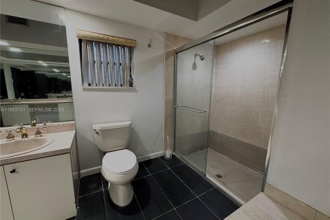 Touwnhouse à vendre à Hollywood, Floride: 3 chambres, 182.46 m2 № 2051862 - photo 16