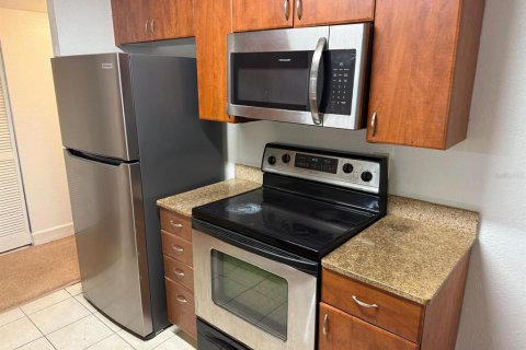 Condo in Orlando, Florida, 1 bedroom  № 1628463 - photo 17