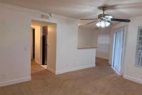 Condo in Orlando, Florida, 1 bedroom  № 1628463 - photo 19