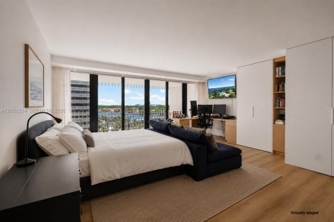 Condo in Miami, Florida, 6 bedrooms № 2244327 - photo 14