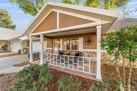 Casa en venta en Ocala, Florida, 2 dormitorios, 131.64 m2 № 1899643 - foto 1