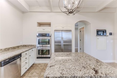 House in Hernando Beach, Florida 3 bedrooms, 242.38 sq.m. № 1720771 - photo 18