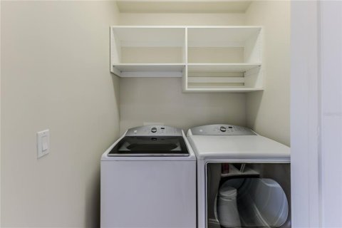 House in Hernando Beach, Florida 3 bedrooms, 242.38 sq.m. № 1720771 - photo 20
