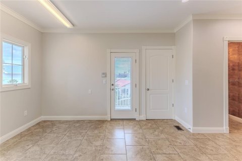 House in Hernando Beach, Florida 3 bedrooms, 242.38 sq.m. № 1720771 - photo 27