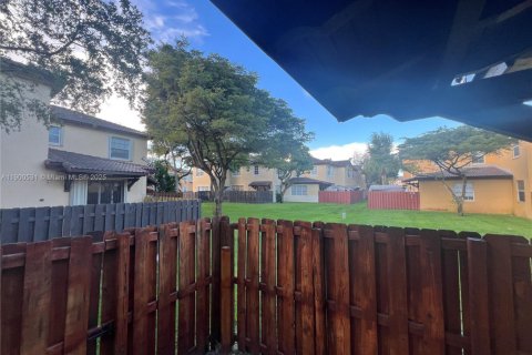 Condo in Cutler Bay, Florida, 3 bedrooms  № 1952350 - photo 10