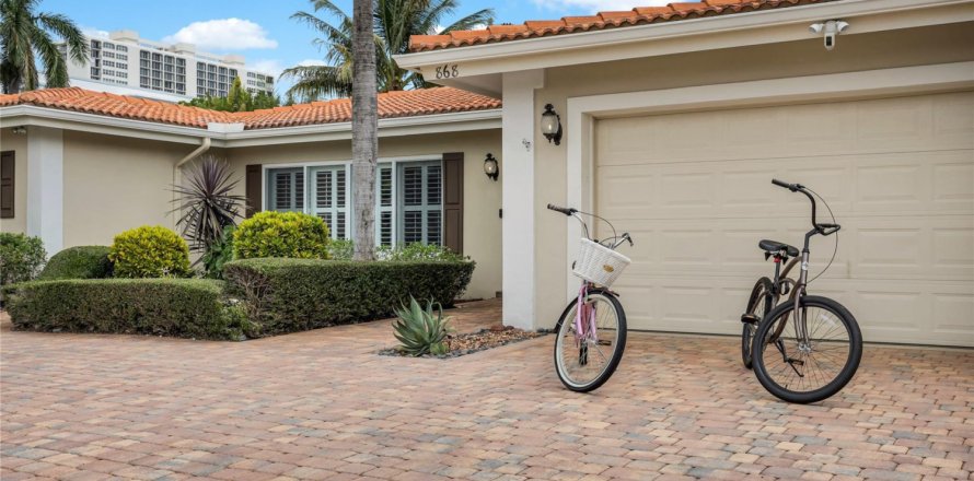 Villa ou maison à Boca Raton, Floride 3 chambres, 176.89 m2 № 1077087