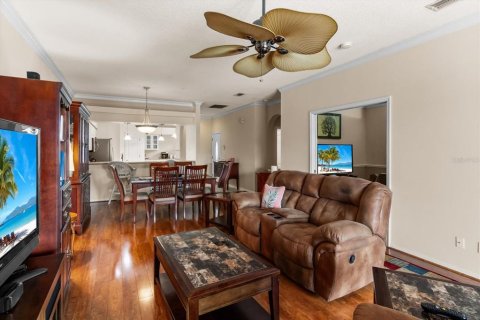 House in Sarasota, Florida 2 bedrooms, 146.04 sq.m. № 2425919 - photo 14
