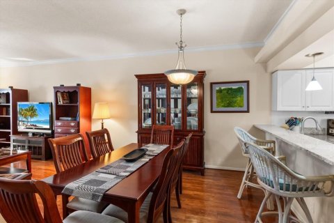 House in Sarasota, Florida 2 bedrooms, 146.04 sq.m. № 2425919 - photo 17