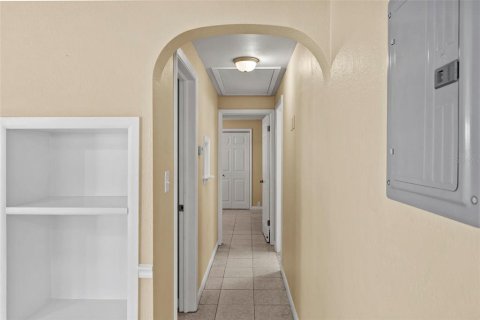 Propiedad comercial en venta en Dunedin, Florida, 6 dormitorios, 179.02 m2 № 2116962 - foto 13