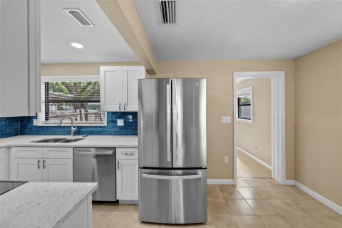 Propiedad comercial en venta en Dunedin, Florida, 6 dormitorios, 179.02 m2 № 2116962 - foto 5