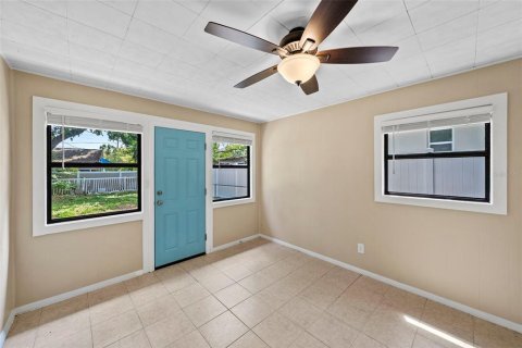 Propiedad comercial en venta en Dunedin, Florida, 6 dormitorios, 179.02 m2 № 2116962 - foto 22