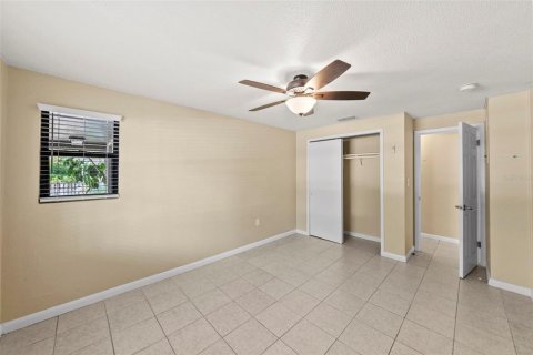 Propiedad comercial en venta en Dunedin, Florida, 6 dormitorios, 179.02 m2 № 2116962 - foto 15