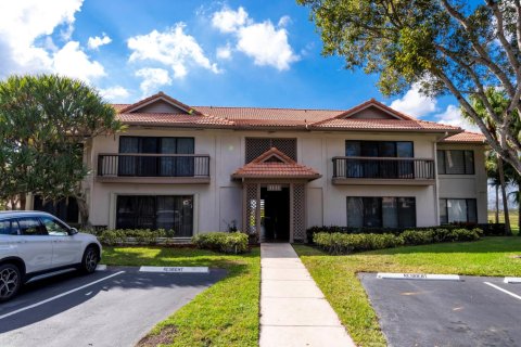 Condominio en alquiler en Palm Beach Gardens, Florida, 2 dormitorios, 96.15 m2 № 1079038 - foto 1