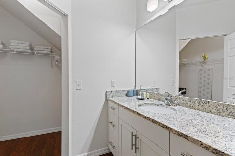Touwnhouse à vendre à Kissimmee, Floride: 4 chambres, 157.38 m2 № 2409789 - photo 16