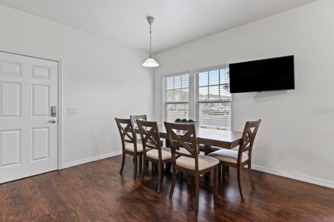 Touwnhouse à vendre à Kissimmee, Floride: 4 chambres, 157.38 m2 № 2409789 - photo 5