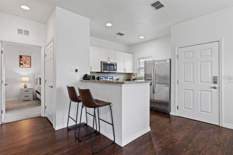 Touwnhouse à vendre à Kissimmee, Floride: 4 chambres, 157.38 m2 № 2409789 - photo 7
