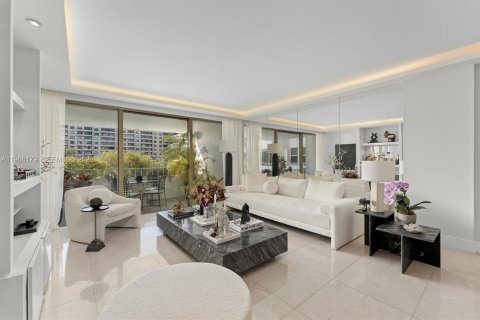 Купить кондоминиум в Ки-Бискейн, Флорида 2 спальни, 117.06м2, № 2030127 - фото 3