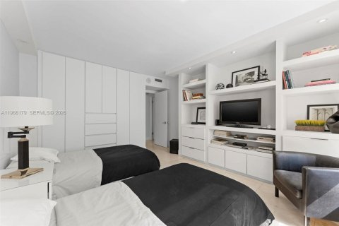 Купить кондоминиум в Ки-Бискейн, Флорида 2 спальни, 117.06м2, № 2030127 - фото 25