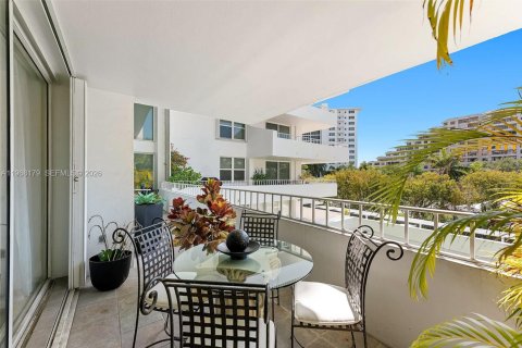 Купить кондоминиум в Ки-Бискейн, Флорида 2 спальни, 117.06м2, № 2030127 - фото 13