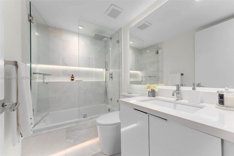 Купить кондоминиум в Ки-Бискейн, Флорида 2 спальни, 117.06м2, № 2030127 - фото 26