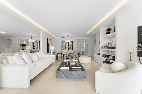 Купить кондоминиум в Ки-Бискейн, Флорида 2 спальни, 117.06м2, № 2030127 - фото 5