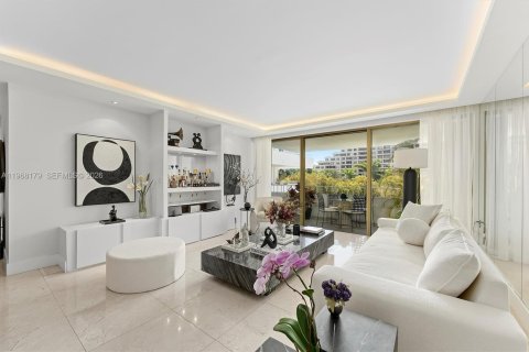 Купить кондоминиум в Ки-Бискейн, Флорида 2 спальни, 117.06м2, № 2030127 - фото 4