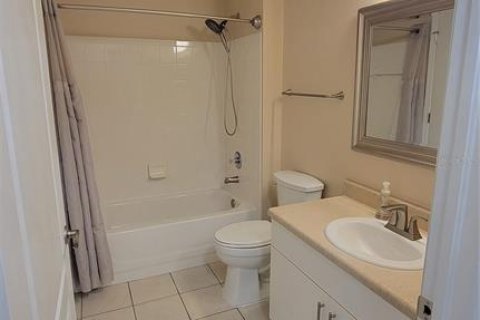 Condominio en alquiler en Sarasota, Florida, 3 dormitorios, 130.06 m2 № 1848127 - foto 18