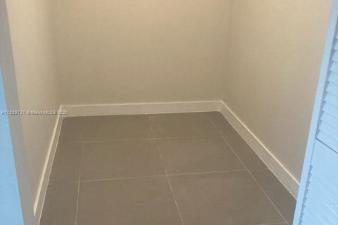 Touwnhouse à vendre à Homestead, Floride: 4 chambres, 129.88 m2 № 2014698 - photo 14