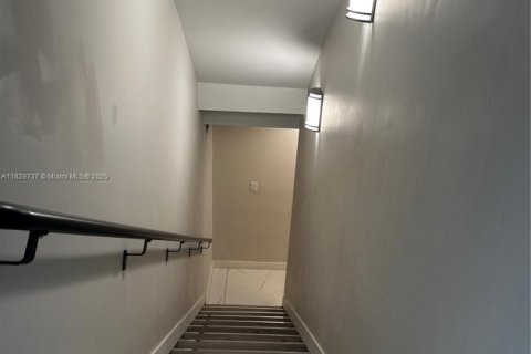 Touwnhouse à vendre à Homestead, Floride: 4 chambres, 129.88 m2 № 2014698 - photo 9