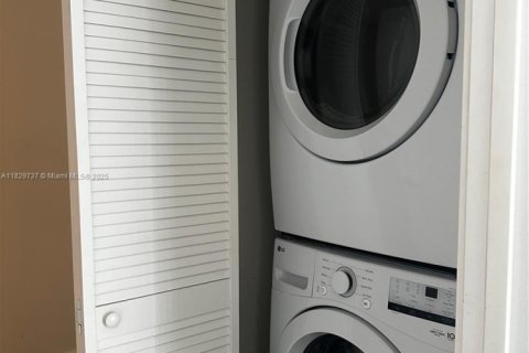 Touwnhouse à vendre à Homestead, Floride: 4 chambres, 129.88 m2 № 2014698 - photo 22