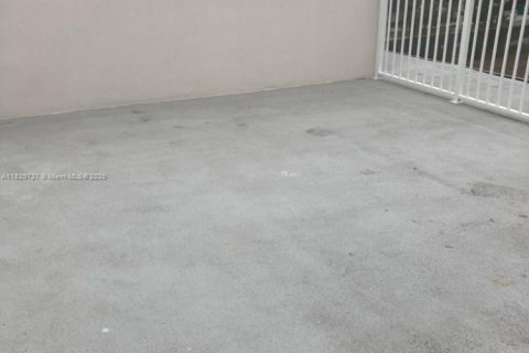 Touwnhouse à vendre à Homestead, Floride: 4 chambres, 129.88 m2 № 2014698 - photo 25