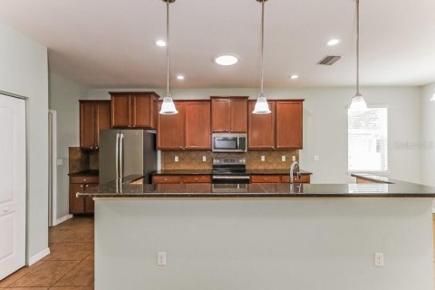 Casa en alquiler en Zephyrhills, Florida, 3 dormitorios, 171.68 m2 № 1914652 - foto 6