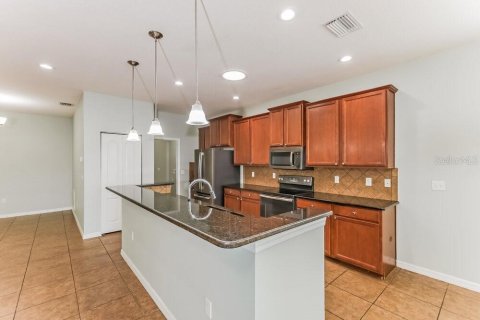 Casa en alquiler en Zephyrhills, Florida, 3 dormitorios, 171.68 m2 № 1914652 - foto 7