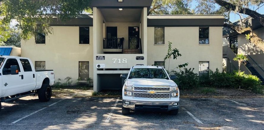 Immobilier commercial à Tampa, Floride 375.14 m2 № 1441084