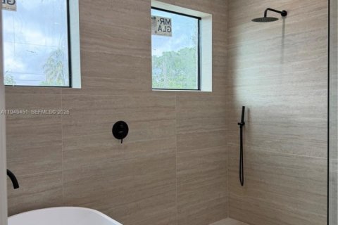 Adosado en venta en Fort Lauderdale, Florida, 4 dormitorios, 226.12 m2 № 2000311 - foto 18
