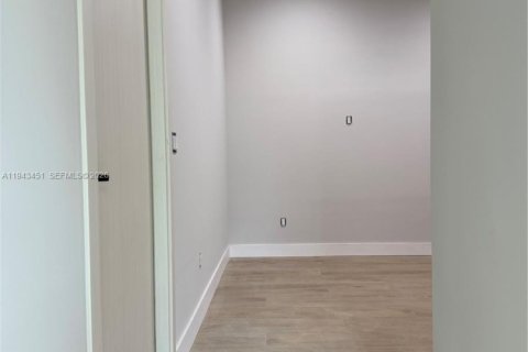 Adosado en venta en Fort Lauderdale, Florida, 4 dormitorios, 226.12 m2 № 2000311 - foto 14