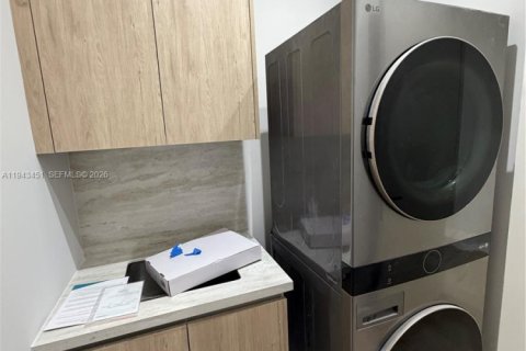 Adosado en venta en Fort Lauderdale, Florida, 4 dormitorios, 226.12 m2 № 2000311 - foto 22